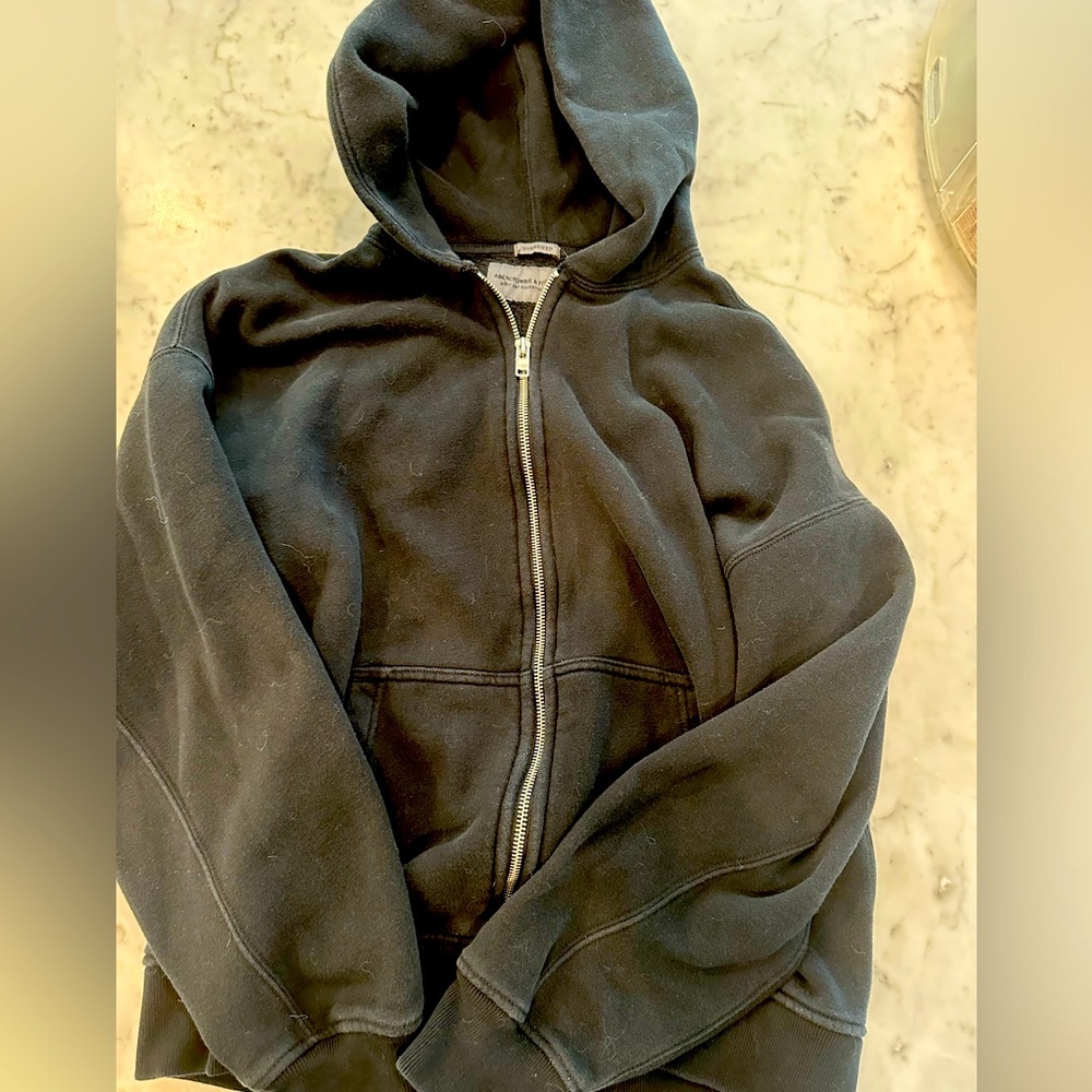 Abercrombie men’s hoodie size xs black super soft